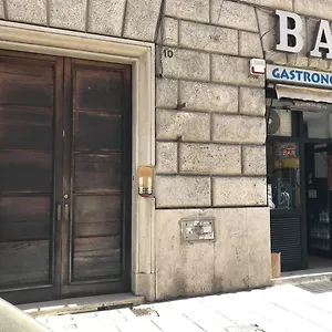Bed & Breakfast - Monti, Rome