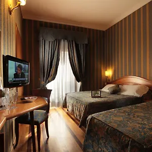 Hotel Hs 311, Rome